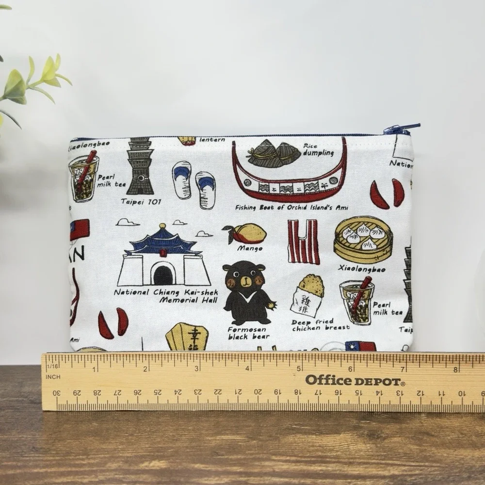 Taiwan Toiletries Bag Travel‎ Cosmetic Pouch Excellent Condition